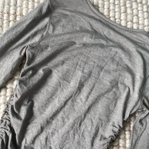 Lululemon top - Picture 2 of 3